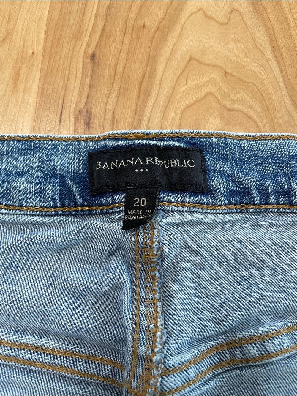 Banana Republic Denim Pencil Skirt Front Slit Size 20 Medium Wash Jean - Picture 5 of 6